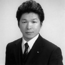 ���V���i