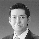 ���{���j