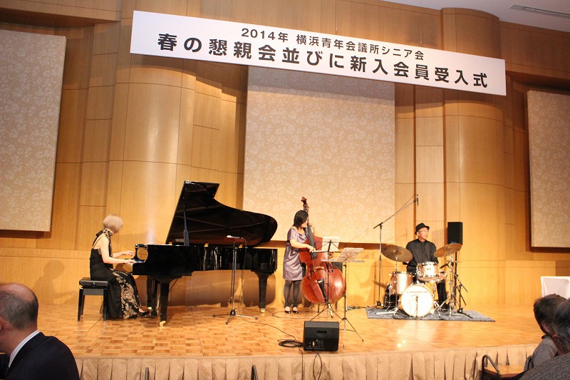 春のシニア会並びに新入会員受入式